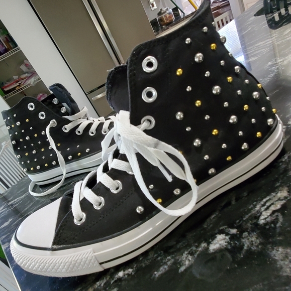 star studded converse